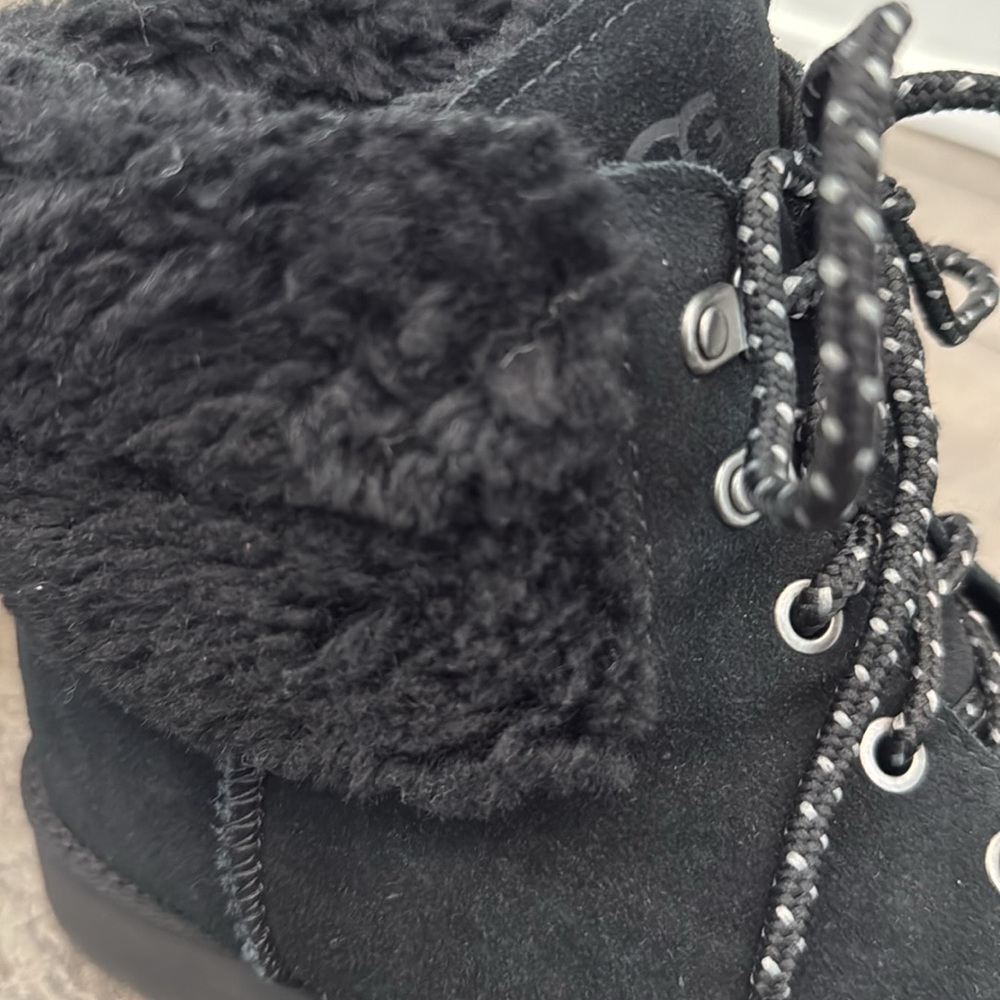 NWOT UGG Romely Heritage Lace-up Suede Boot, size 10 - Picture 10 of 12